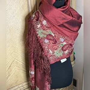 Lord & Taylor 100% silk metalic Bohemia Style Paisley Pattern Tassel Shawl scarf